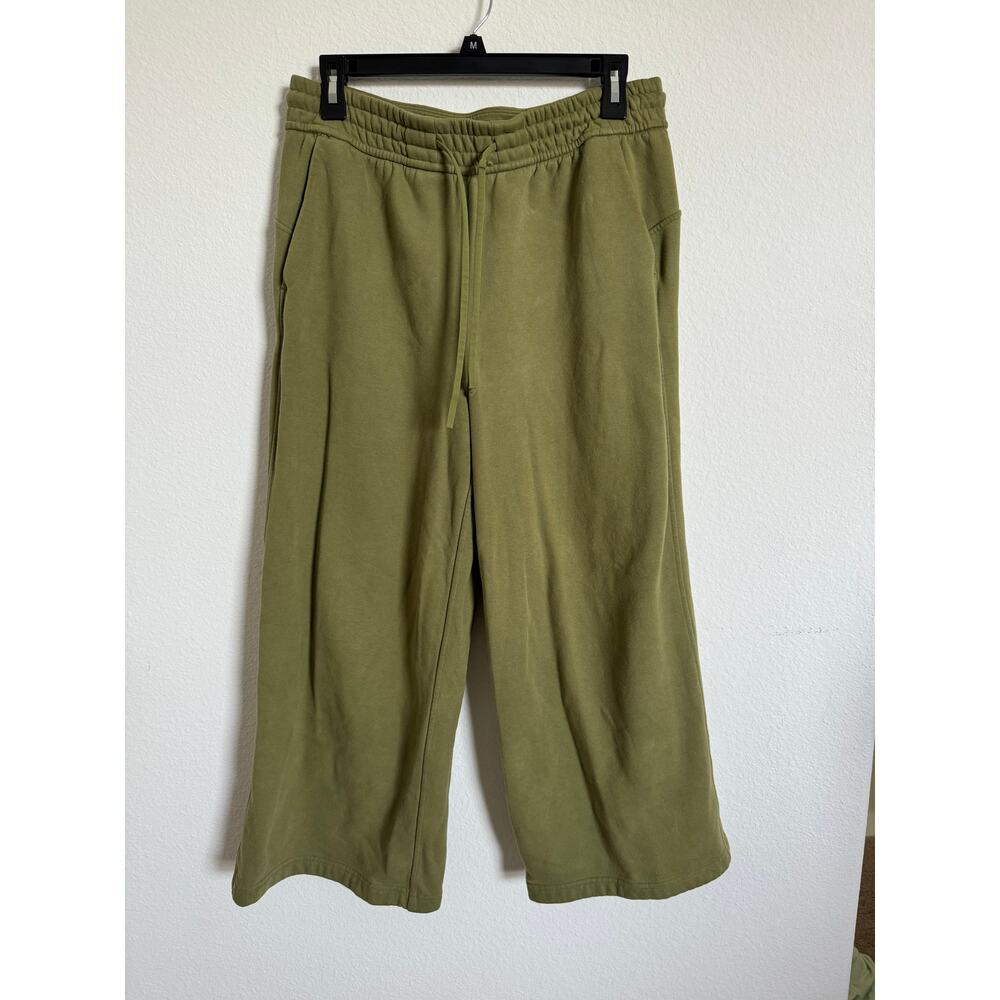 Lululemon Loungeful High Rise Wide Leg Cropped Sweatpants Womens size 8 Green - Picture 2 of 7